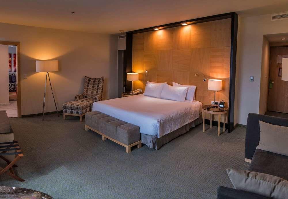 Courtyard By Marriott Mexico City Revolucion Exterior photo