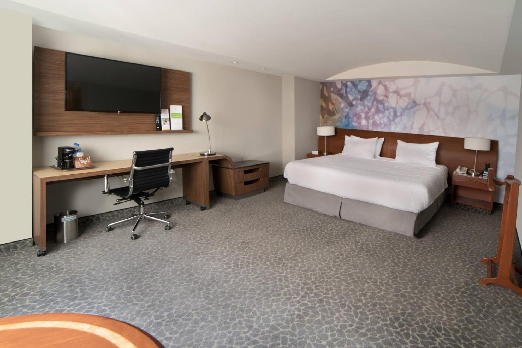 Courtyard By Marriott Mexico City Revolucion Exterior photo