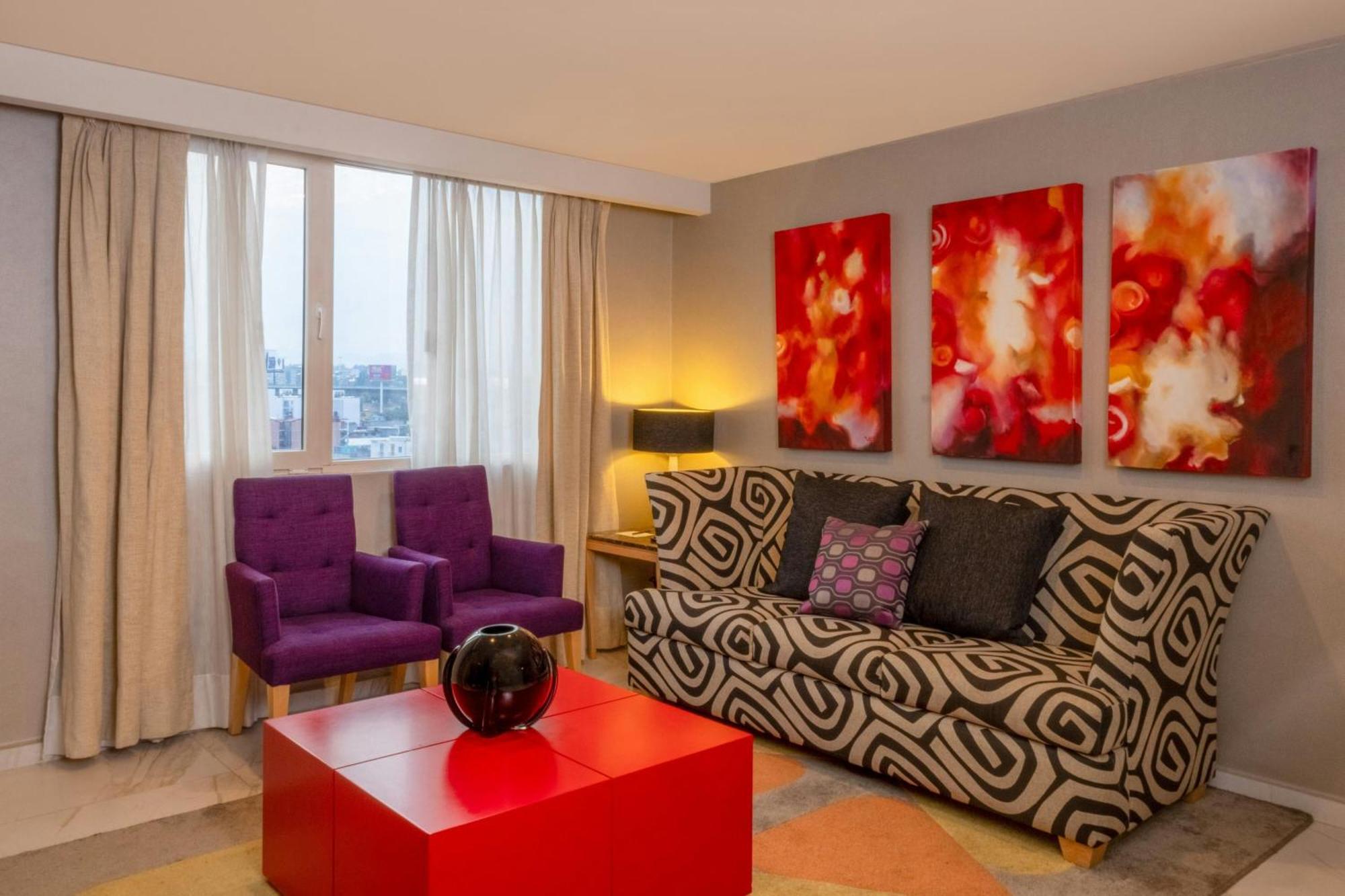 Courtyard By Marriott Mexico City Revolucion Exterior photo